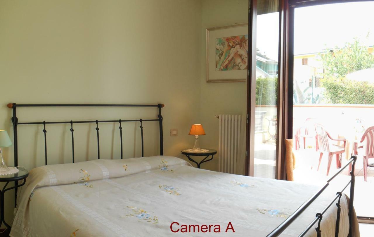 B&B Zia Lelly Фано Экстерьер фото